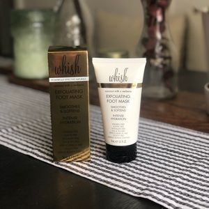 Whish Coconut Milk + Verbena Exfoliating Foot Mask